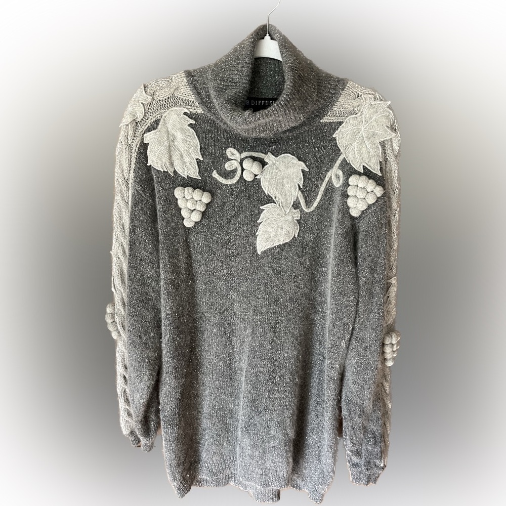I.B. Diffusion Vintage 1989 Gray Angora 3D Sweater Grape Cluster Knit Women’s L